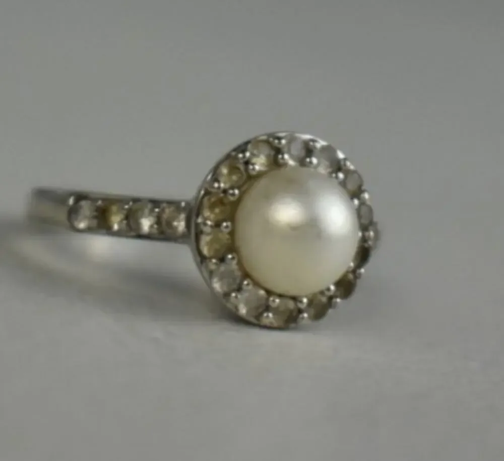 925 Sterling Silver Pearl & Colorless Spinel Ring Size 7
